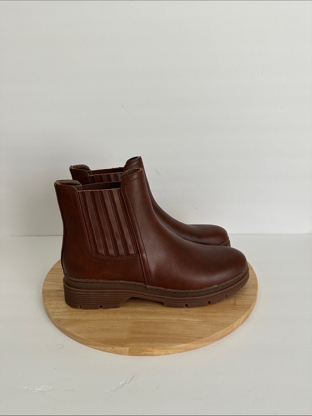 B.o.c. born Linn Chelsea Boot